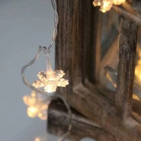 Гірлянда LED акрилова Сніжинки тепле світло 20 світлодіодів 2 м. 40805
