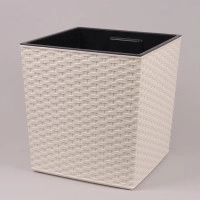 Горшок пластмассовый с вкладом JUKA RATTAN кремовый 19х19см.