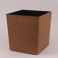 Горшок пластмассовый с вкладом JUKA ECO RATTAN натуральное дерево 30х30см.