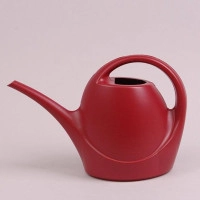 Поливалка 2,5 л. красная 82153