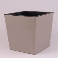 Горшок пластмассовый с вкладом URBI SQUARE LOW матовый мокка 23х23см.
