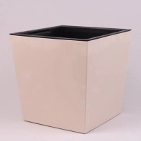 Горшок пластмассовый с вкладом URBI SQUARE LOW BETON EFFECT кремовый 23х23см.