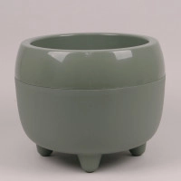 Горщик пластмасовий MONA recycled на ніжках сіро-зелений 30см.