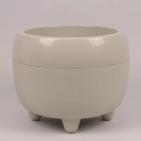 Горщик пластмасовий MONA recycled на ніжках бежевий 30см.